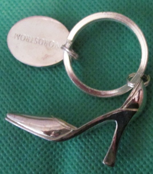 HOLLYWOOD Decorated HEART keyring key chain 1" - Click Image to Close