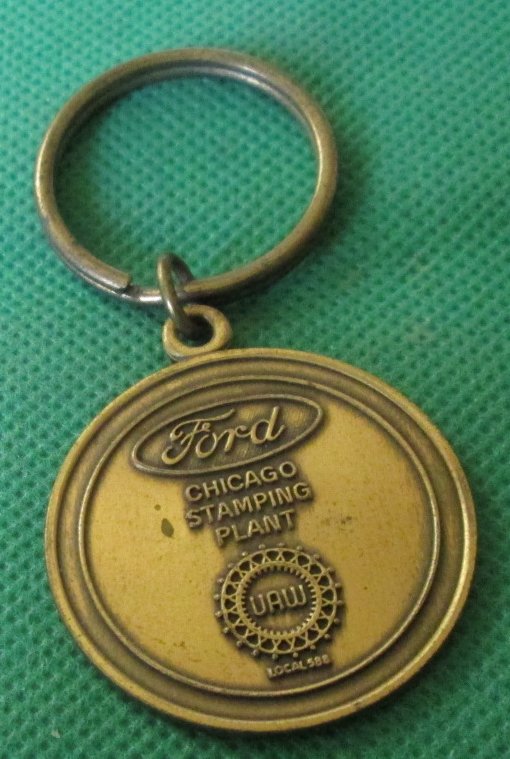 FORD Chicago STAMPING PLANT UAW 40 yrs anniv 1956-1996 keyring - Click Image to Close