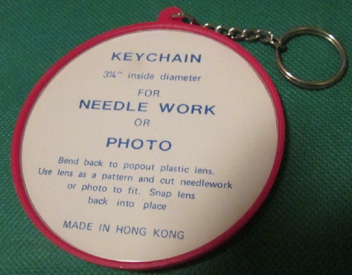 Vintage Keyring keychain for NEEDLE WORK or PHOTO 3.25" - Click Image to Close