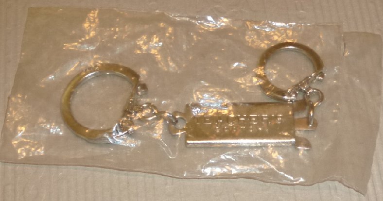 Vintage TEACHER'S SCOTCH liquer double keyring key chain MIP - Click Image to Close