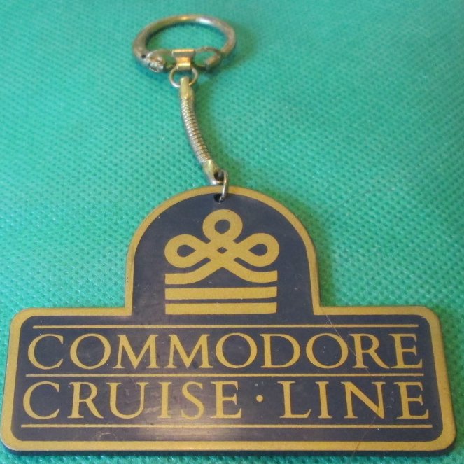 Vintage COMMODORE CRUISE LINE plastic keyring key chain 2.25"