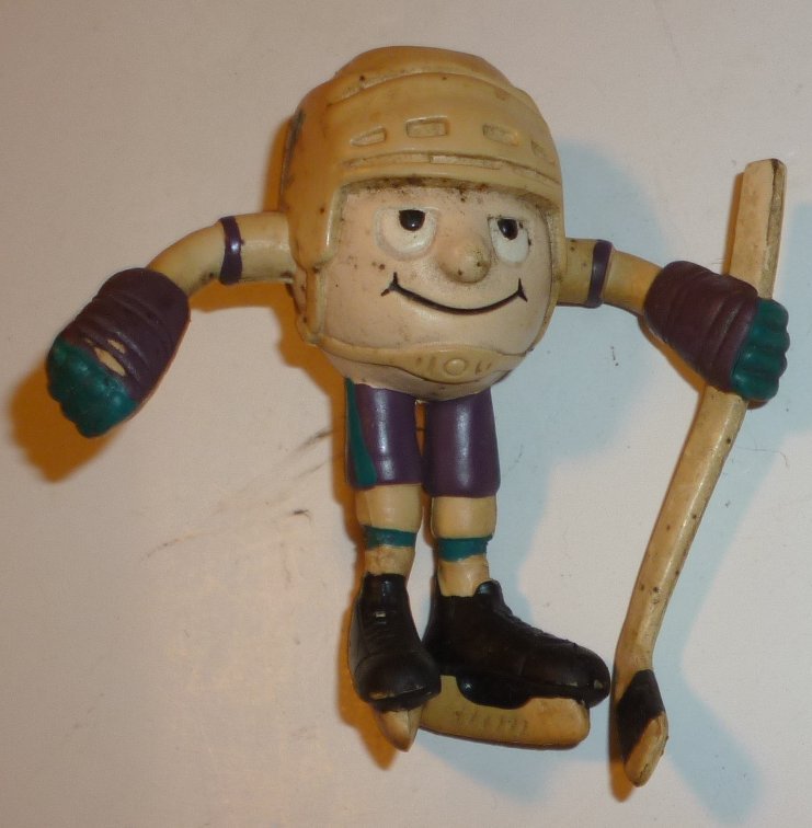 MIGHTY DUCKS hockey player bendy PVC Figure 3", 1993 NHL RGA - Click Image to Close