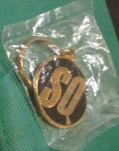 Tropicana SQ SLOT QUEST metal keyring key chain 2", Mint in Pack