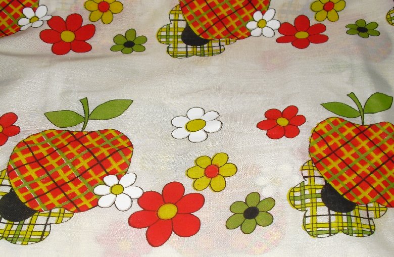 Craft piece Fabric PLAID APPLES & FLOWERS 40"x109"