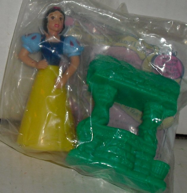 Snow White and Wishing Well McD McDonalds toy MIP