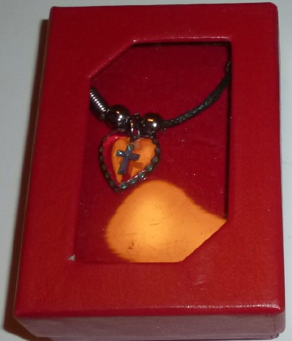 CROSS on Crystal heart Pendant Necklace, Mint in Box