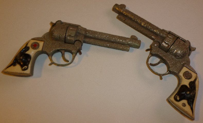 Set of 2 Vintage HUBLEY Texan JR cap guns