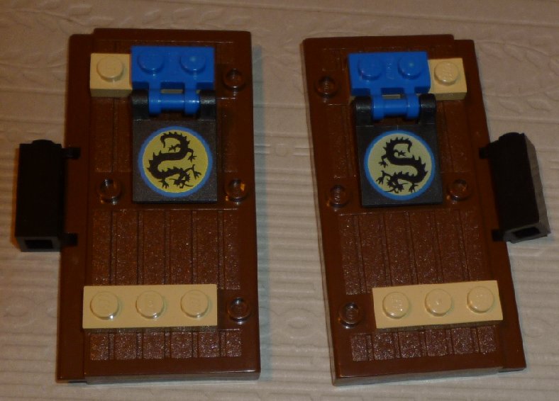 LEGO Parts Pair of Brown rectangular Castle DOORS decorated - Click Image to Close